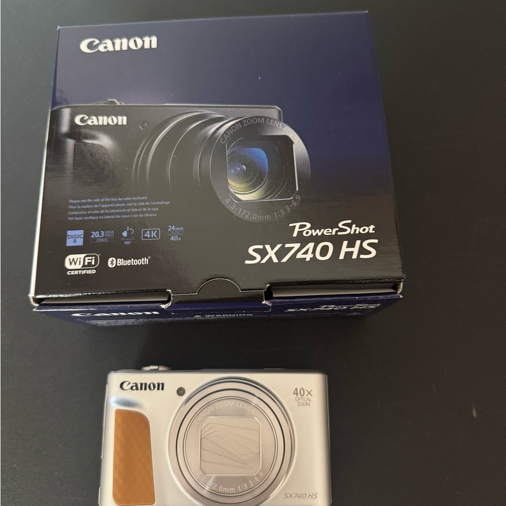 Canon PowerShot SX740 HS Silver Camera